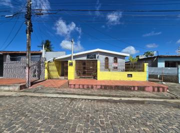 Casa de 5 quartos, Natal · CASA EM SANTARÉM COM 5/4 SENDO DOIS SUÍTES.