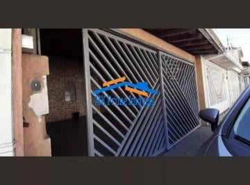 Casa · 170m² · 3 Quartos · 2 Vagas · Casa com 3 quartos sendo 1 Suíte e 2 Vagas de Garagem.