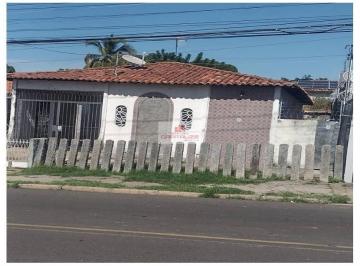 d4eecd0a7c6e9b16500fe27e0cd612e6.jpg · Casa com 4 quartos, 1 suíte, banheiro social, sala
