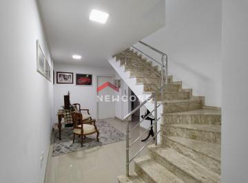 Apartamento · 260m² · 4 Quartos · 3 Vagas · Cobertura em Rua 254 - Meia Praia - Itapema/SC