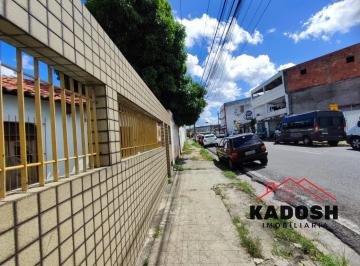 Foto 01 · Casa a Venda localizado próximo do Feira Guay no Centro em Feira de Santana