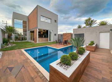 40aa0bf9810cb4504b9339595f84097cd96e1519 · Sobrado com 4 dormitórios para alugar, 346 m² por R$ 11.900,00/mês - Recanto Tropical - Cascavel/PR