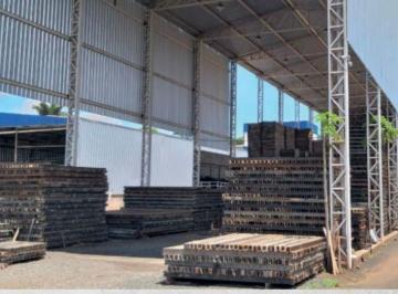 Comercial · 1080m² · 6 Vagas · Barracão à venda no Bairro Distrito Industrial - Uberlândia/MG