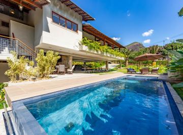 Casa · 600m² · 5 Quartos · 4 Vagas · Casa com 5 quartos em Quebra Frascos, Teresópolis.