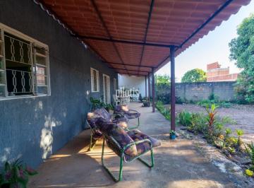 2449_io44IAN8971R7_24496643af3a7b0f7.jpg · Excelente casa no Condomínio Mansões Entre Lagos