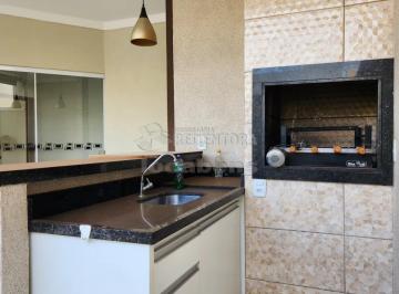 Casa · 268m² · 3 Quartos · 4 Vagas · Casa de 03 dormitórios no Figueira II