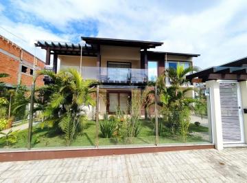 477557_iDHtll5Q34139Z5Bx4_477557663c527f92bf7.jpg · Casa à Venda 219m² | 3 Quartos | 2 Suítes | 150m da Praia | Vista Mar | Vila Nova - Imbituba/SC