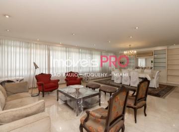 Apartamento · 280m² · 4 Quartos · 3 Vagas · Localizado na area plana dos Jardins, excelente apartamento à venda com 4 suítes