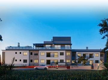 Apartamento · 70m² · 2 Quartos · 1 Vaga · Apartamento Garden na Cachoeira do Bom Jesus: Modernidade e Sofisticação