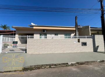 10eae1ee6fdb9a9ff59ee7712f4f5f3e7f73f638 · CASA EM TERRENO ÚNICO!!