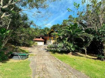 Casa · 150m² · 2 Quartos · 2 Vagas · Amplo terreno com casa rústica no Caminhos dos Açores em Santo Antônio de Lisboa