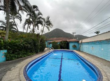 Casa de 3 quartos, Praia Grande · Casa com piscina no Canto do Forte, em Praia Grande.