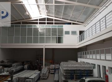 Comercial · 600m² · Galpão em Vila Carmosina  -  São Paulo