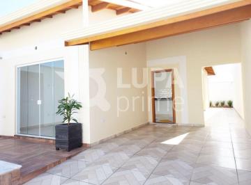 Casa · 130m² · 2 Quartos · 2 Vagas · Casa Térrea com 2 dormitórios e 2 banheiros à venda em Peruíbe