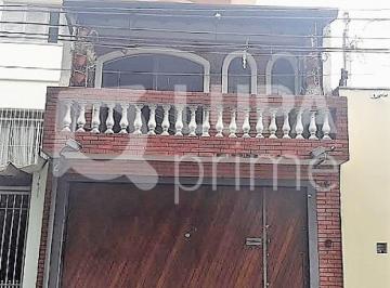 Casa · 226m² · 3 Quartos · 3 Vagas · Sobrado amplo e confortável á venda em Campo Belo!