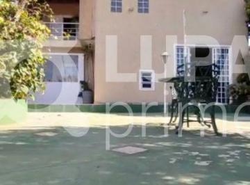 Casa · 120m² · 5 Quartos · 2 Vagas · Terreno com 2 casas á venda no Jardim Pedra Branca !