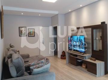 Casa · 218m² · 3 Quartos · 4 Vagas · Sobrado com 3 dormitórios e 4 banheiros à venda na Água Fria