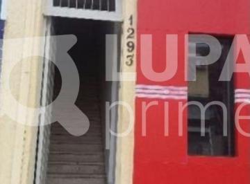 Comercial · 100m² · Prédio com 200 m² na Água Fria para venda.