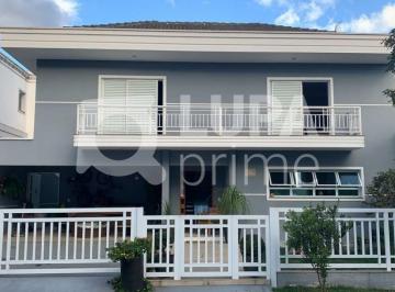 Casa · 260m² · 3 Quartos · Sobrado com 3 dormitórios à venda no Tremembé!