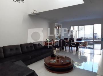 Casa · 365m² · 4 Quartos · 3 Vagas · Condomínio Fechado à venda na Vila Albertina!