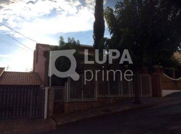 Casa · 240m² · 3 Quartos · 2 Vagas · Casa térrea à venda em São José do Rio Pardo !