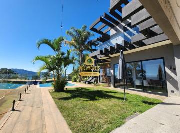 Casa · 300m² · 4 Quartos · 8 Vagas · Casa Alto Padrão em Centro, Igaratá/SP