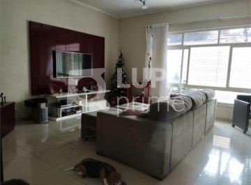 Casa · 250m² · 3 Quartos · 3 Vagas · Casa espaçosa com 3 dormitórios e 6 banheiros à venda no Jardim São Paulo