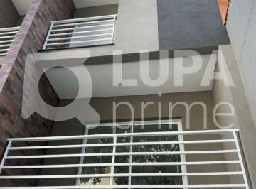 Casa · 126m² · 3 Quartos · 2 Vagas · Sobrado com 3 dormitórios à venda em Santana!