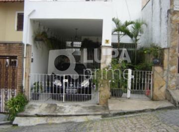 Casa · 140m² · 3 Quartos · 2 Vagas · SOBRADO - ÁGUA FRIA