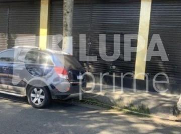 Comercial · 200m² · Salão com 200 metros para locação no limão
