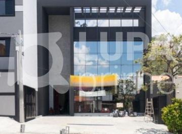 Comercial · 400m² · 4 Vagas · Prédio Comercial com 400 metros para locação na Água Fria