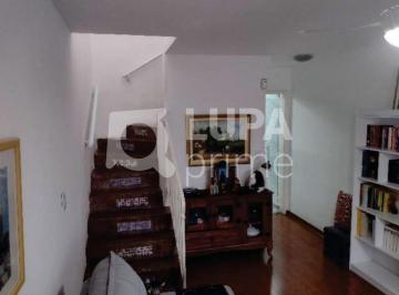 Casa de 3 quartos, São Paulo · Sobrado com 3 dormitórios sendo 1 suíte à venda na Vila Amália