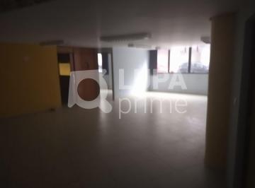 Comercial , São Paulo · Sala comercial com 208 metros de área construída à venda na Parada Inglesa!