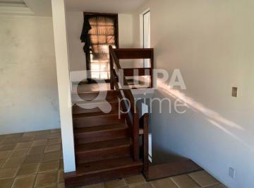 Casa · 350m² · 3 Quartos · 5 Vagas · Sobrado comercial com 8 salas para locação na Água FRIA!