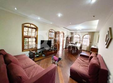Casa · 200m² · 3 Quartos · 3 Vagas · Sobrado com 3 suítes à venda na Água Fria