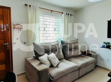 Casa · 61m² · 2 Quartos · 2 Vagas · Sobrado com 2 dormitórios à venda na Vila Aurora!
