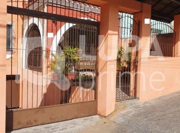 Casa · 140m² · 4 Quartos · 3 Vagas · Sobrado à venda no Pacaembu!