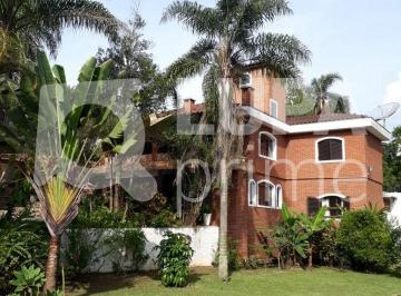 Casa · 500m² · 3 Quartos · 5 Vagas · Casa Assobradada com 3 dormitórios sendo 1 suíte á venda em Mairiporã
