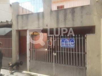 Casa · 240m² · 3 Quartos · 4 Vagas · Sobrado com 3 dormitórios sendo 1 suíte à venda no Jardim Brasil!
