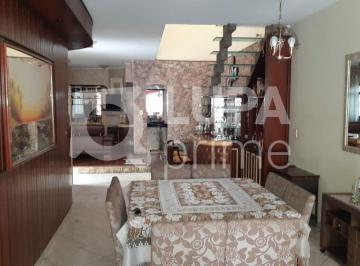 Casa · 350m² · 4 Quartos · 2 Vagas · SOBRADO COM 4 DORMITÓRIOS (2 SUÍTES), CHURRASQUEIRA E PISCINA Á VENDA- VILA NOVA MAZZEI