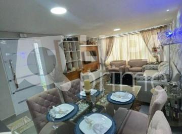 Casa · 225m² · 2 Quartos · 2 Vagas · Sobrado com 2 dormitórios sendo 2 suítes á venda no Jardim São Paulo