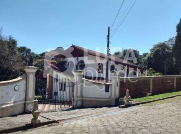 Casa · 259m² · 3 Quartos · 10 Vagas · Sobrado com 3 dormitórios à venda na Estrada da Roseira!