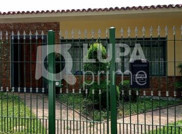 Casa · 1200m² · 3 Quartos · 9 Vagas · Sobrado com 3 dormitórios sendo 1 suíte à venda no Tucuruvi!