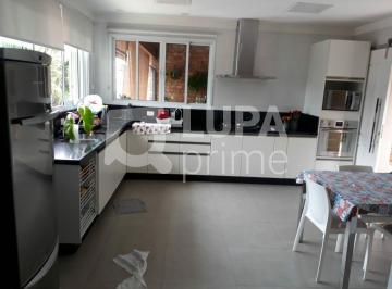 Casa · 550m² · 4 Quartos · Sobrado com 4 dormitórios sendo 4 suítes á venda no Tremembé