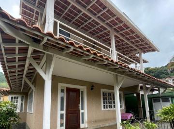 reiifhw2nwvmyjniywvhyjmx_md · Casa com 4 quartos sendo 1 máster-Teresópolis-RJ