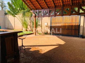 Casa · 312m² · 3 Quartos · 3 Vagas · EXCELENTE OPORTUNIDADE!