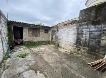 Casa de 1 quarto, Itanhaém · CASA PÓXIMO A RODOVIA SENDO 2 QUARTO 
