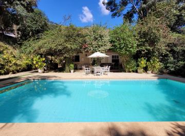 Casa de 4 quartos, Petrópolis · VENDA | ITAIPAVA: Bela casa linear com 4 quartos e piscina