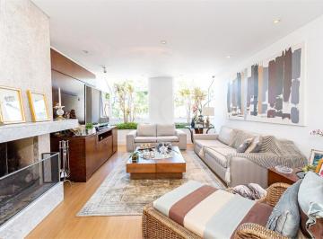 Casa de 5 quartos, Curitiba · Casa Seminário 5 Dormitórios 2 Suites 8 vagas Piscina Térmica Mobiliada