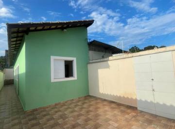 Casa de 2 quartos, Itanhaém · CASA COM PISCINA SENDO 2 QUARTOS PRÓXIMO AO COMÉRCIO LOCAL